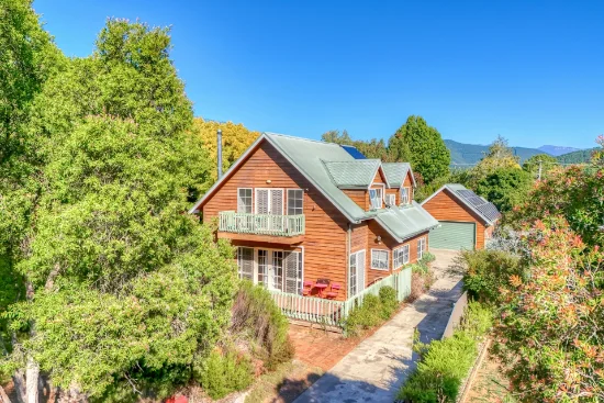 1 Halinka Court, Bright, Vic 3741
