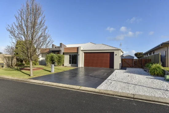 1 Hilltop Avenue, Mount Gambier, SA 5290