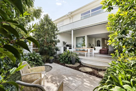 1 Holyrood Avenue, Strathmore, Vic 3041-Image