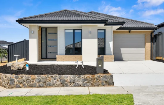 1 Kalamundra Drive, Werribee, Vic 3030 - For Sale