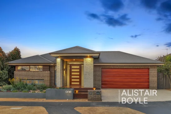 1 Lawrence Close, Pakenham, Vic 3810