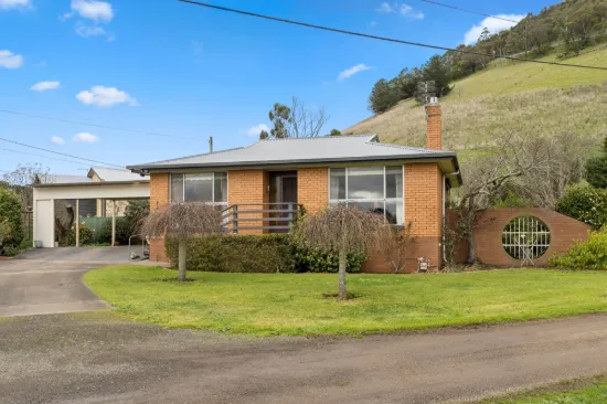 1 Leura Court, Camperdown VIC 3260-Image