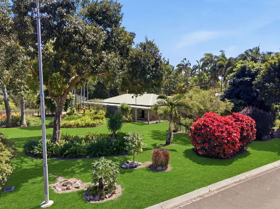 1 Macadamia Court, Bushland Beach, Qld 4818