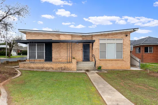 1 Marama Parade, Mount Austin, NSW 2650