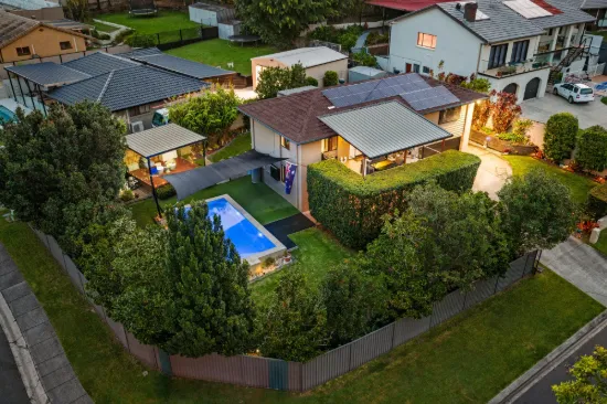 1 Marble Drive, Carrara QLD 4211-Image