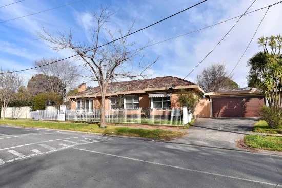 1 Mascoma Street, Strathmore, Vic 3041