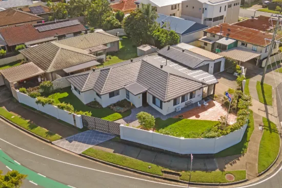 1 Matthew Flinders Drive, Hollywell, Qld 4216