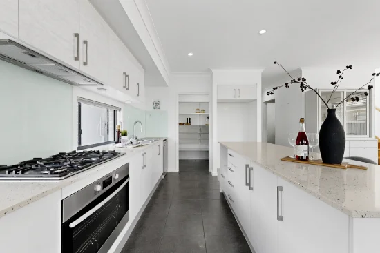 1 Meadowview Lane, Arundel, Qld 4214