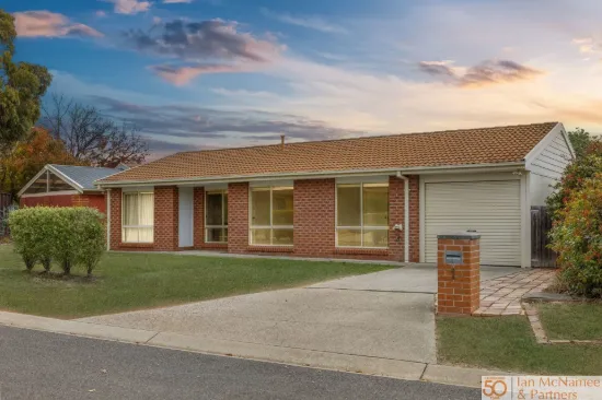 1 Merrett Gardens, Gordon, ACT 2906