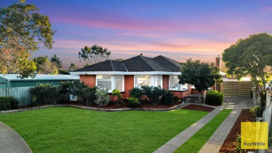 1 Moffatt Crescent, Hoppers Crossing, Vic 3029