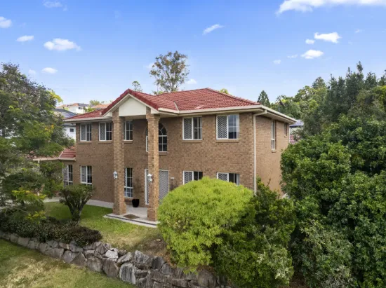 1 Nelson Place, Newmarket, Qld 4051