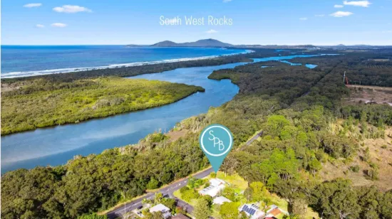 1 Ninteenth Ave, Stuarts Point, NSW 2441