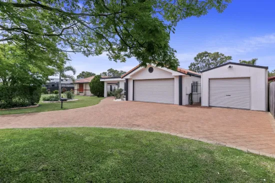 1 Oriole Court, Eli Waters, Qld 4655