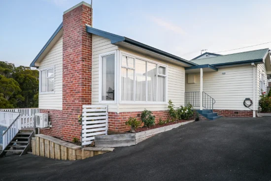 1 Paraka St, Parklands, Tas 7320