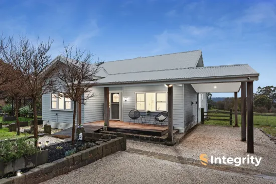 1 Pine Ridge Road, Kinglake West, Vic 3757