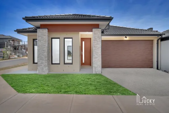 1 Plume Terrace, Rockbank, Vic 3335
