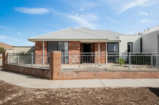 1 Powlett Link, Ellenbrook, WA 6069