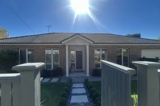 1 Rachael Drive, Mooroolbark, Vic 3138