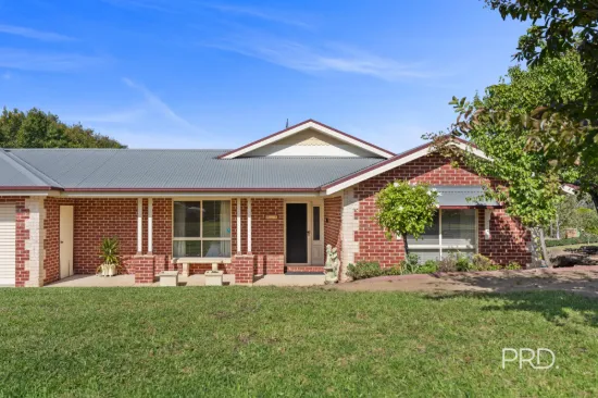 1 Roberts Way, Kooringal, NSW 2650