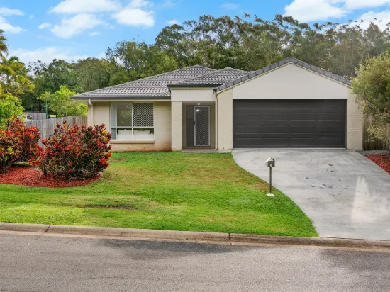 1 Saint Bees, Redland Bay, Qld 4165