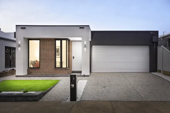1 Sonia Crescent, Greenvale, Vic 3059