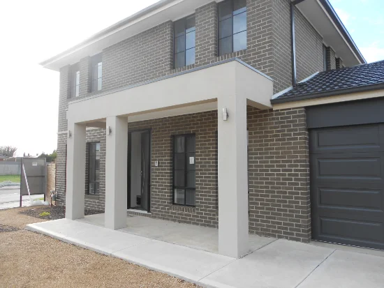 1 Springview Boulevard, Taylors Hill, Vic 3037