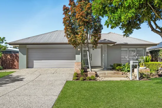 1 Swan Court, Wakerley, Qld 4154