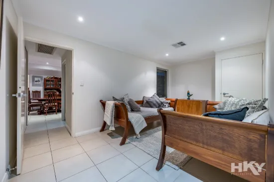 1 The Grange, The Vines, WA 6069-Image