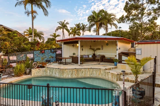 1 Thirlestane 'Ti-Ev-Olew' Terrace, Narangba, Qld 4504