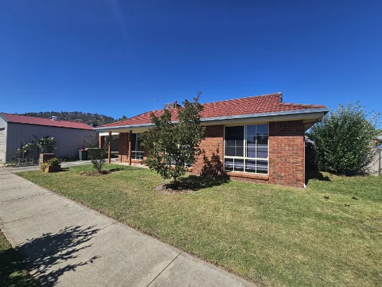 1 Thomas Place, West Wodonga, Vic 3690