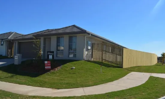 1 Thorne Drive, Pimpama, Qld 4209