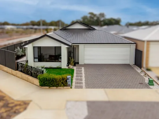 1 Topiary Street, Lakelands, WA 6180