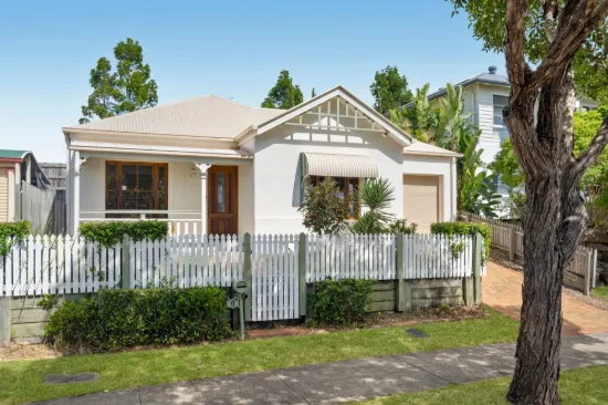 1 Treeview Lane, Springfield Lakes, Qld 4300