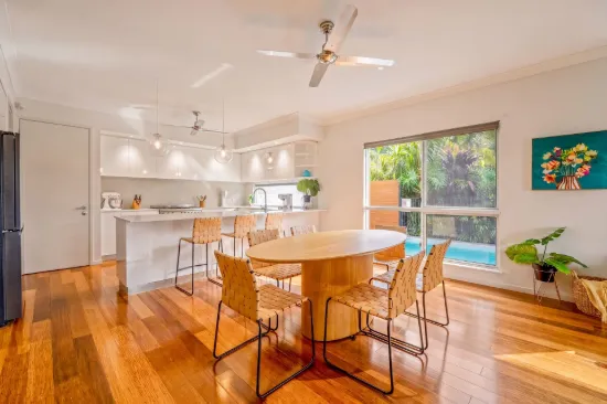 1 Trout Street, Kanimbla, Qld 4870