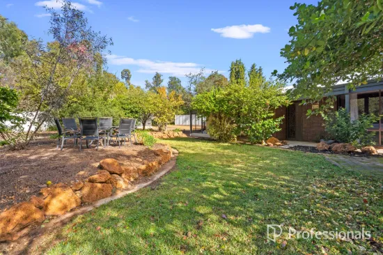 1 Turvey Lane, Mundaring, WA 6073