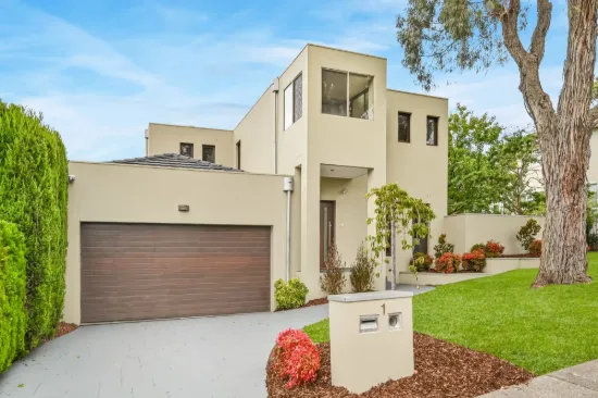 1 Tusanne Pl, Doncaster East, Vic 3109