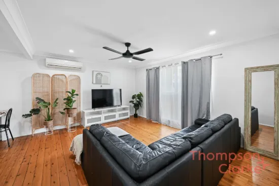1 Unicomb Close, Rutherford, NSW 2320