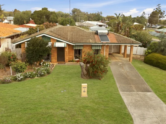 1 Walmsley Street, Waroona, WA 6215