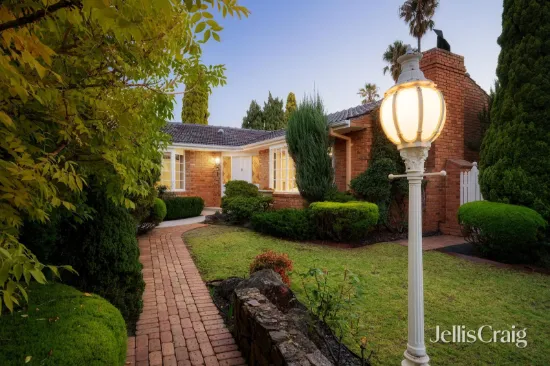 1 Warrick Grove, Templestowe, Vic 3106
