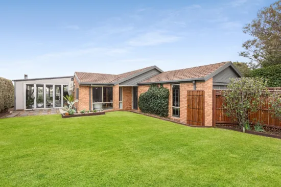 1 Weber Drive, Mornington, Vic 3931