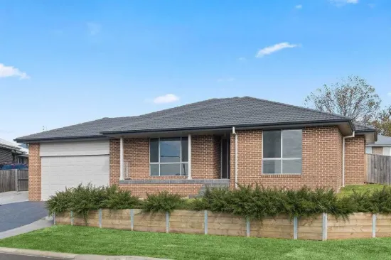 1 Wiles Place, Moss Vale, NSW 2577