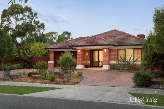 1 Woningary Crescent, Doreen, Vic 3754