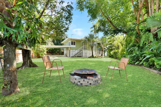 10-12 Watson St, Earlville, Qld 4870