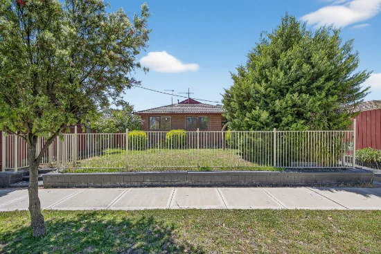 10 Ainsleigh Court, Cranbourne VIC 3977-Image
