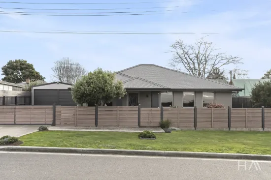 10 Alma Street, Longford, Tas 7301
