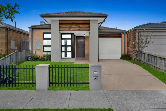 10 Arlington Avenue, Pakenham, Vic 3810 - For Sale