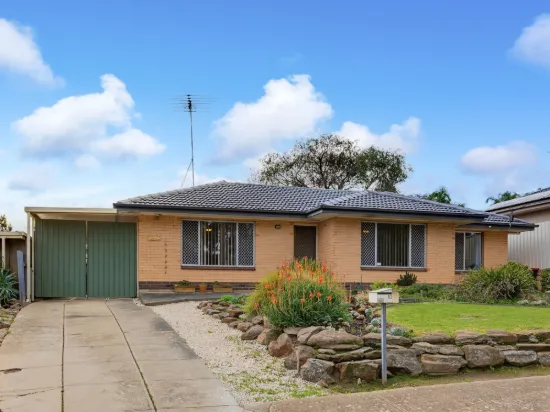 10 Arnold Drive, Hackham, SA 5163