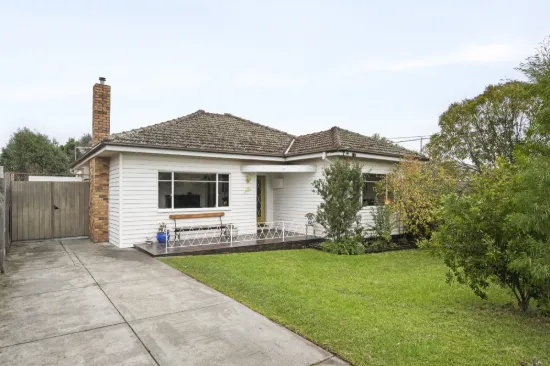 10 Ashkanasy Avenue, Pascoe Vale, Vic 3044