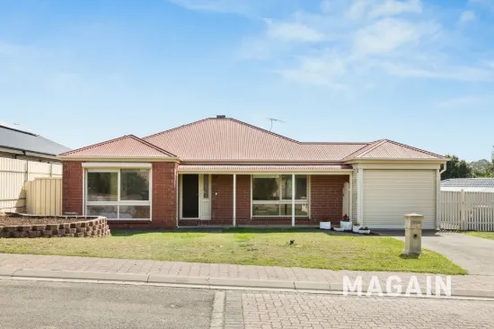 10 Barnes Crescent, Woodcroft, SA 5162