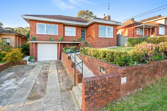 10  Bellevue Avenue, Georges Hall, NSW 2198